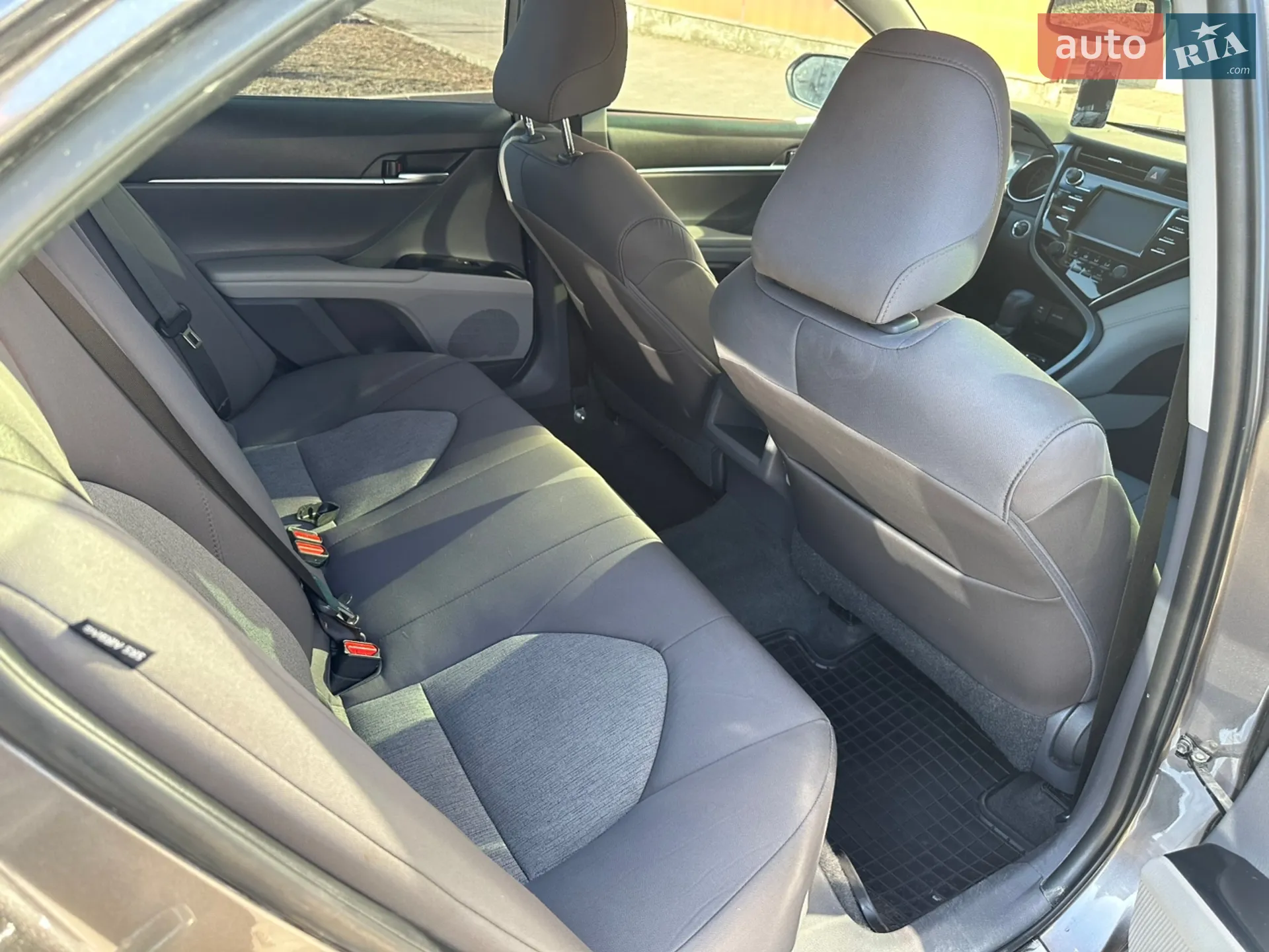 2018 Toyota Camry - мініатюра 21