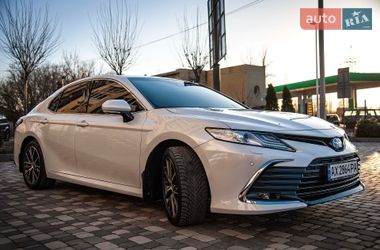 Седан Toyota Camry 2021 в Харькове