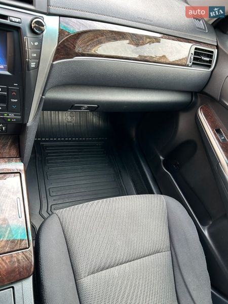 Седан Toyota Camry 2017 в Харькове