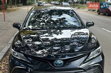 Седан Toyota Camry 2021 в Києві