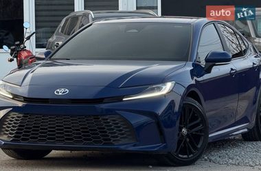 Седан Toyota Camry 2024 в Харкові