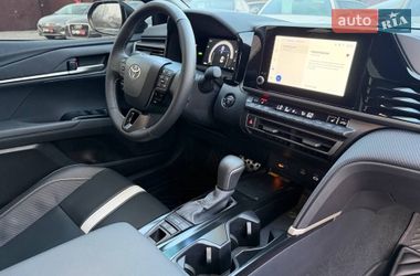 Седан Toyota Camry 2024 в Харкові