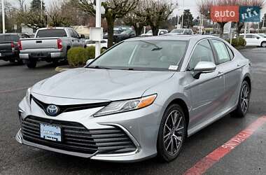 Седан Toyota Camry 2021 в Львове