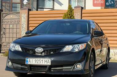 Седан Toyota Camry 2013 в Борисполі