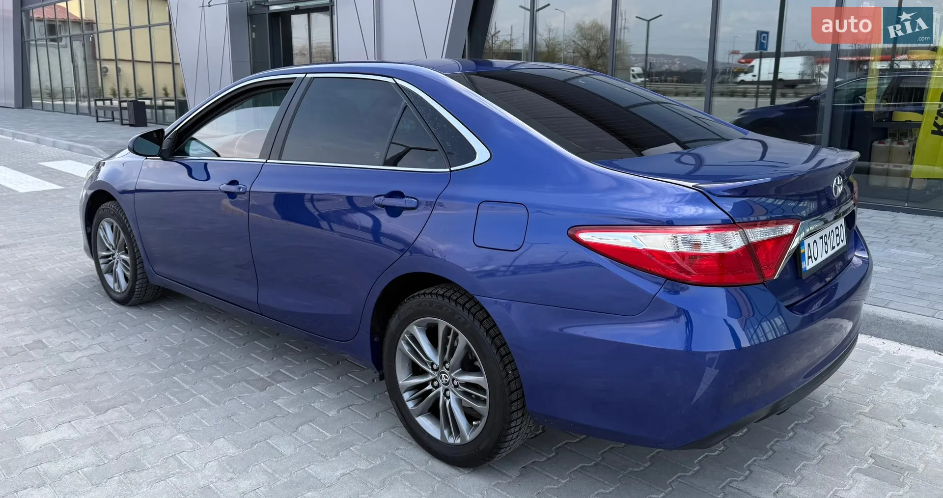 2015 Toyota Camry - мініатюра 5