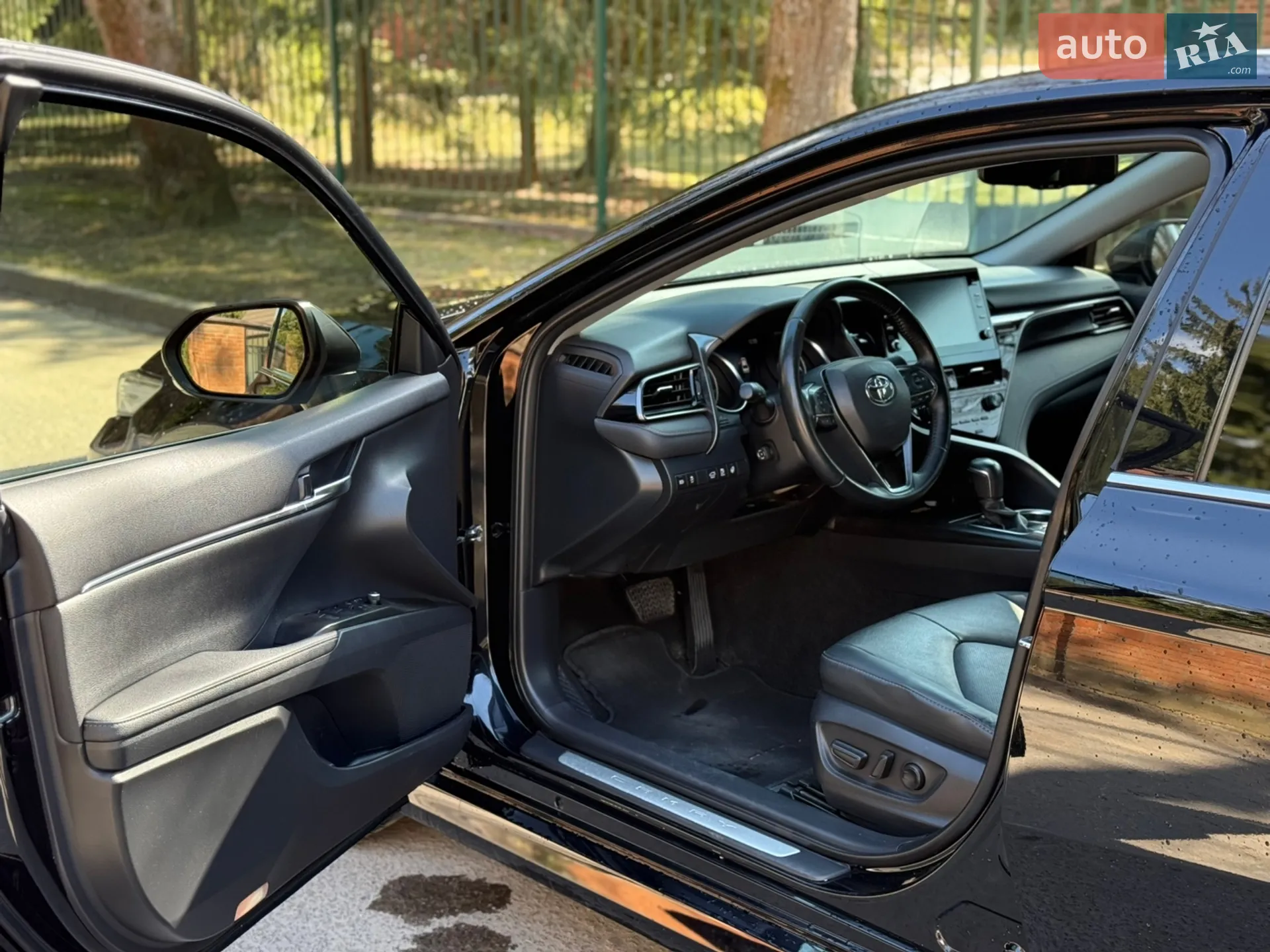2023 Toyota Camry - мініатюра 18