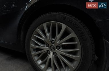 Седан Toyota Camry 2020 в Днепре