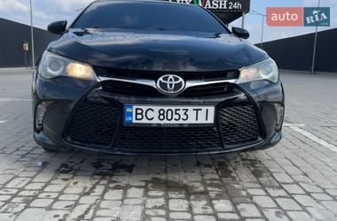 Седан Toyota Camry 2016 в Львове