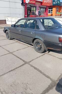 Седан Toyota Camry 1990 в Николаеве