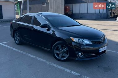 Седан Toyota Camry 2012 в Києві