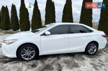 Седан Toyota Camry 2015 в Броварах
