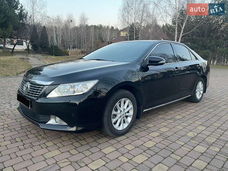 Toyota Camry 2011