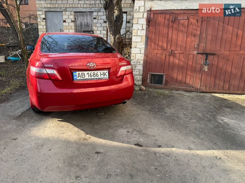 Седан Toyota Camry 2008 в Виннице