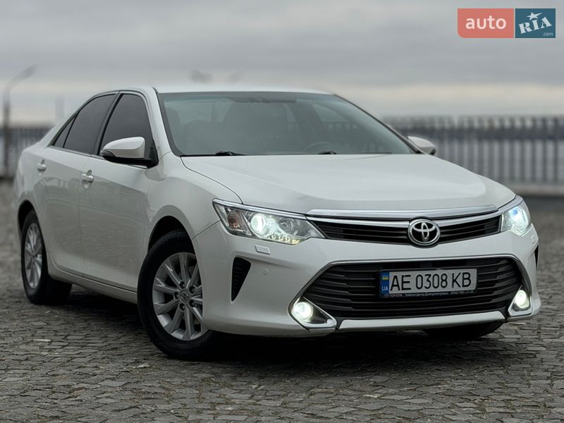 Toyota Camry 2014