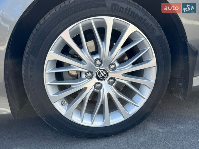 Седан Toyota Camry 2021 в Барановке