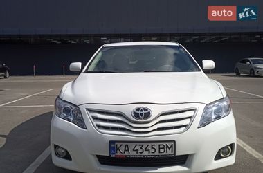Седан Toyota Camry 2011 в Вишневому