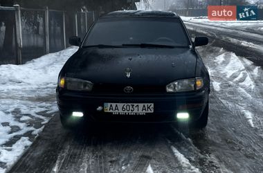 Седан Toyota Camry 1993 в Яготині