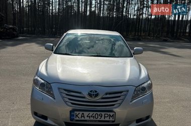 Седан Toyota Camry 2007 в Ирпене