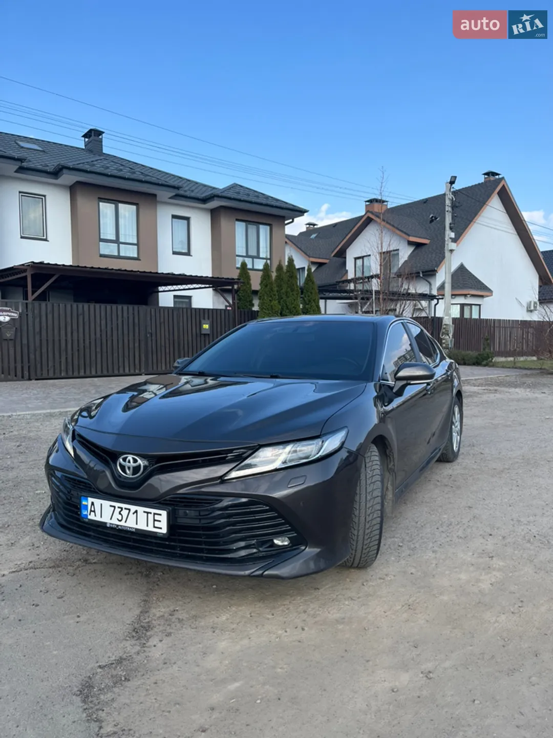 2019 Toyota Camry - фото 1
