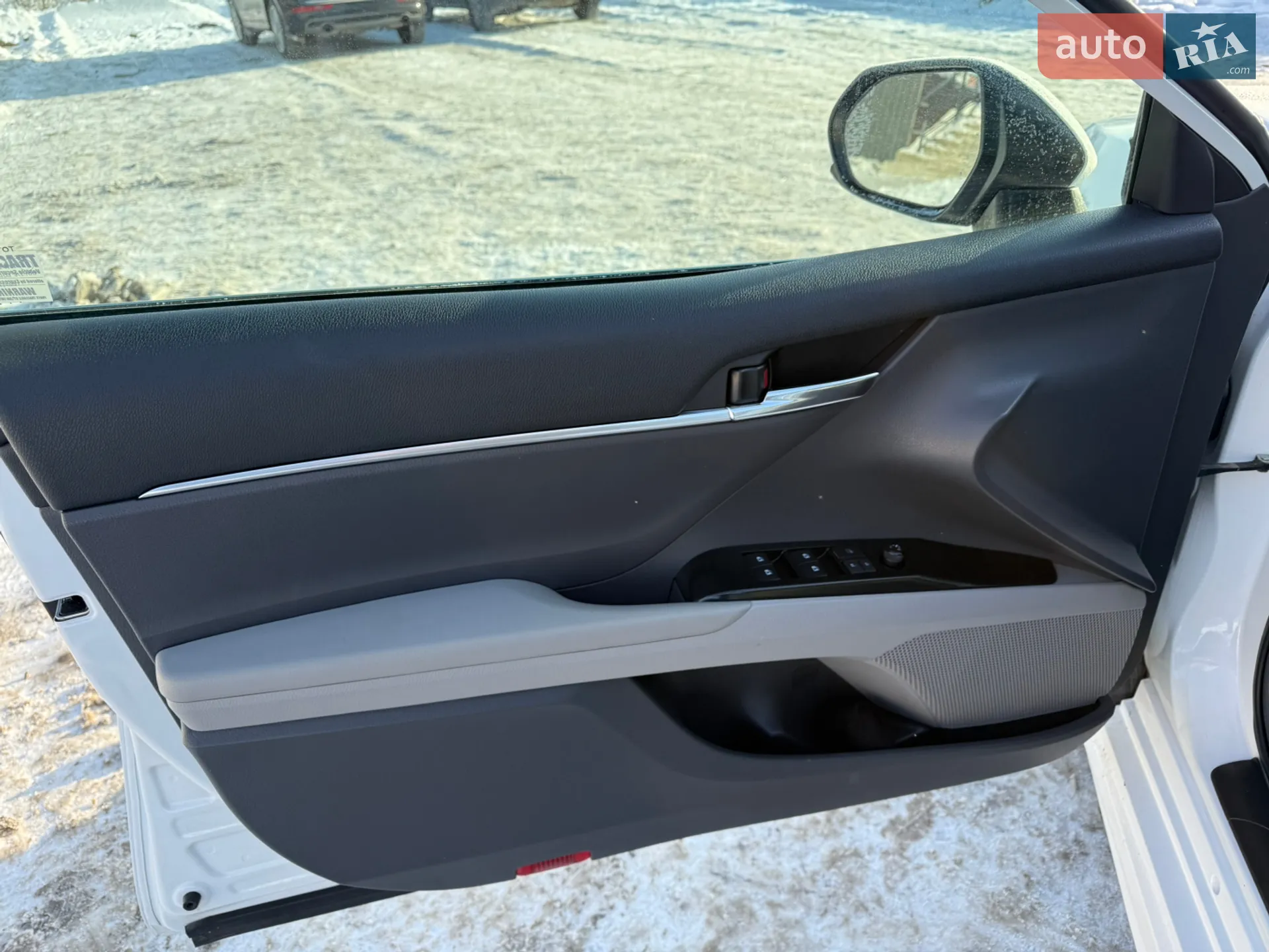 2020 Toyota Camry - мініатюра 38