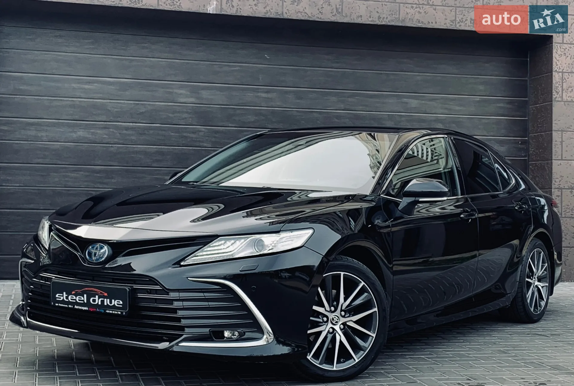 2021 Toyota Camry - фото 1