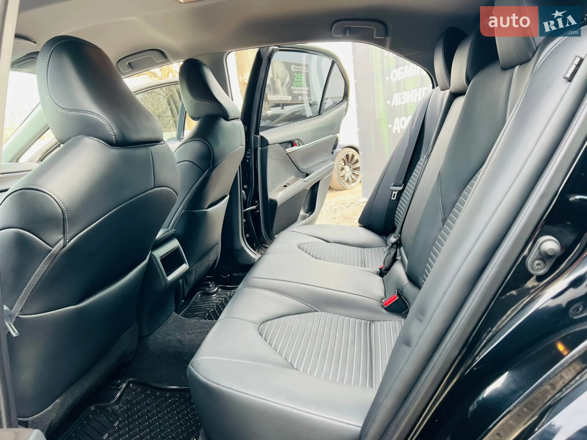2021 Toyota Camry - мініатюра 12