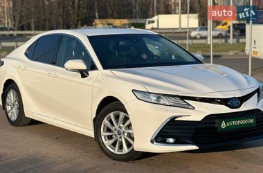 Седан Toyota Camry 2021 в Києві