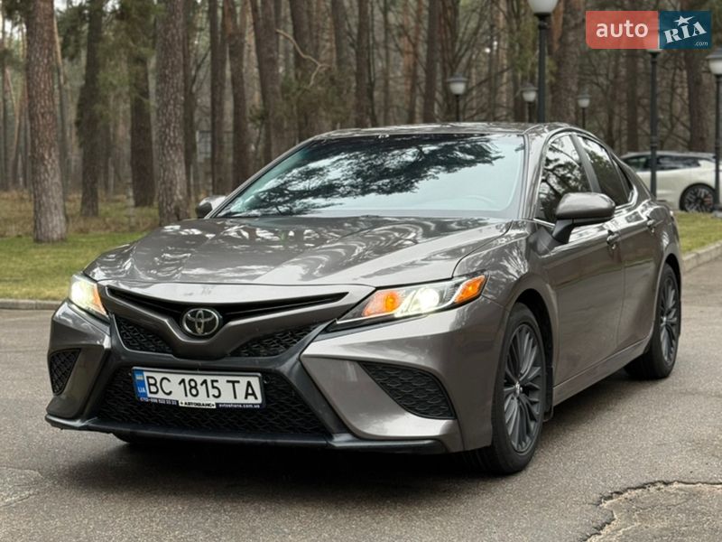 Toyota Camry 2018