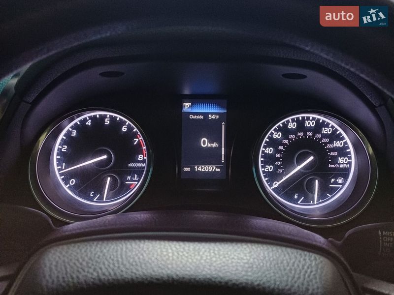 Седан Toyota Camry 2017 в Кременчуці