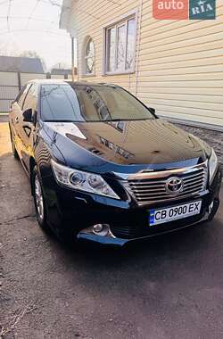 Седан Toyota Camry 2012 в Чернигове