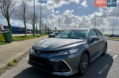 Седан Toyota Camry 2024 в Виннице
