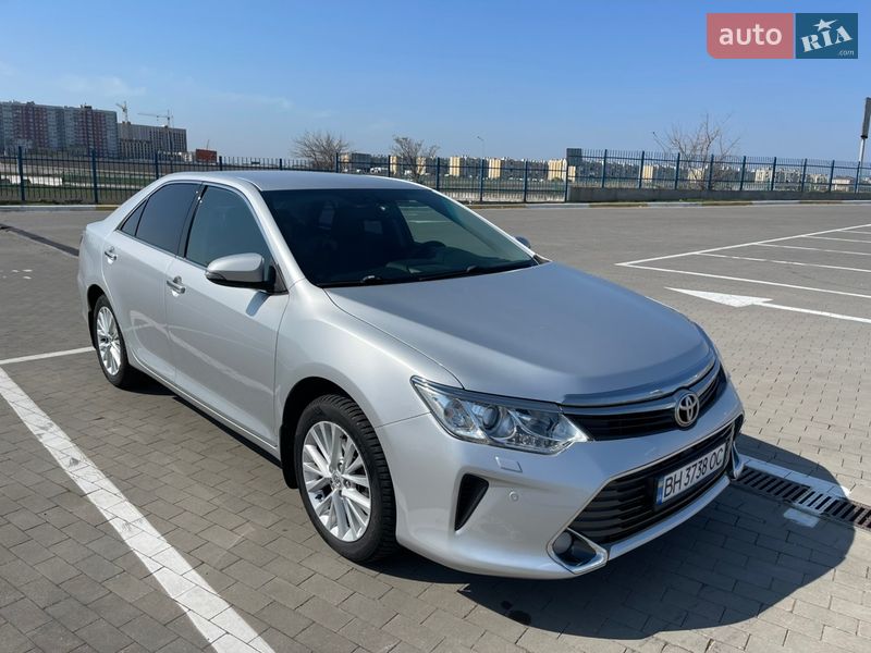Toyota Camry 2015