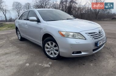 Седан Toyota Camry 2007 в Житомире