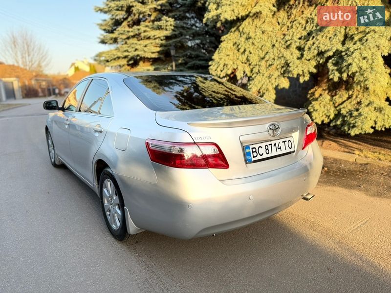 Седан Toyota Camry 2007 в Киеве