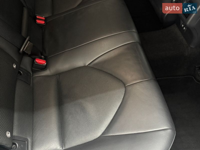 Седан Toyota Camry 2018 в Киеве