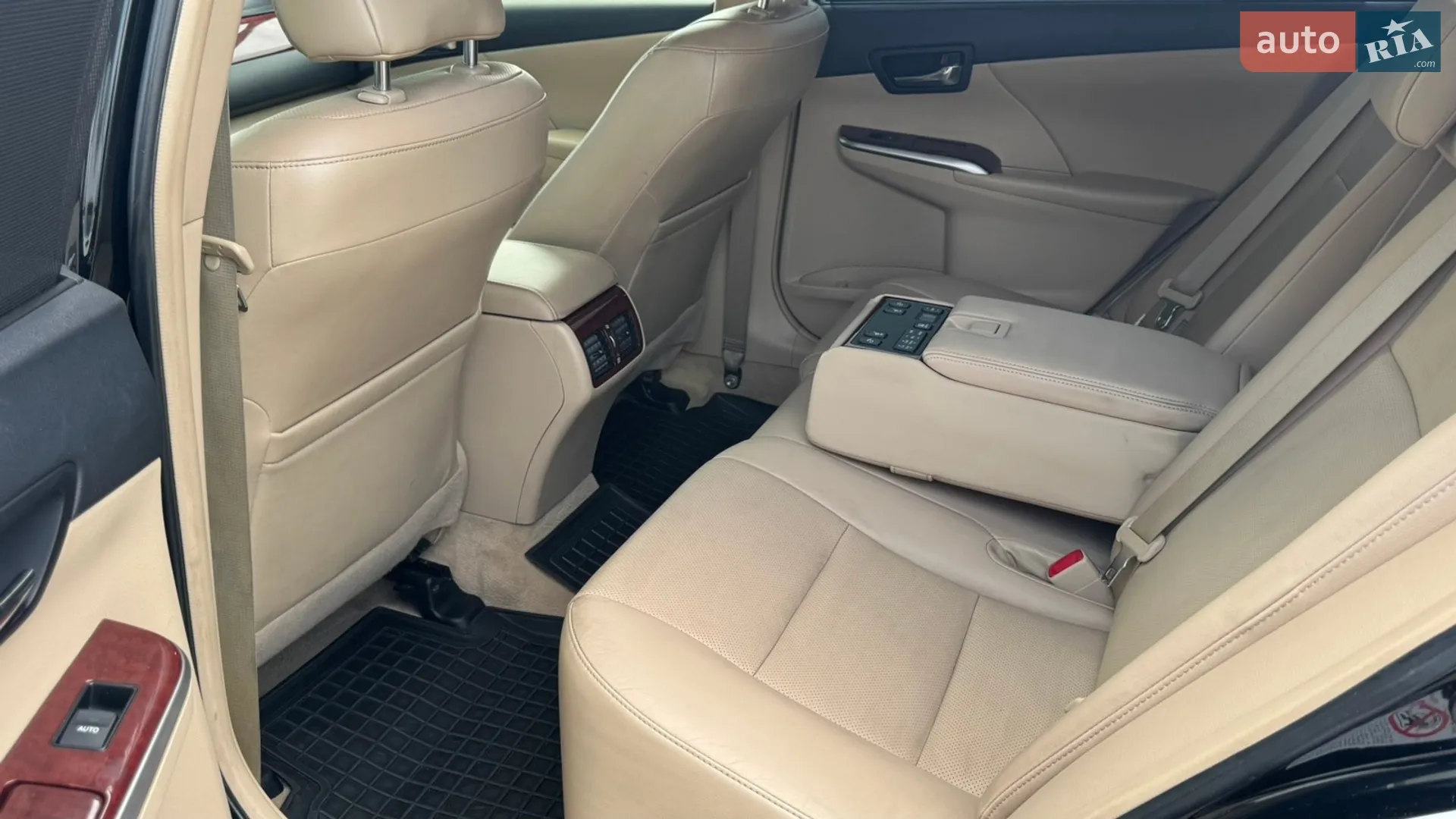 2013 Toyota Camry - мініатюра 11