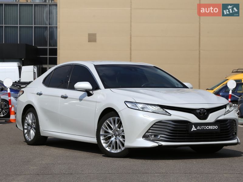Toyota Camry 2020