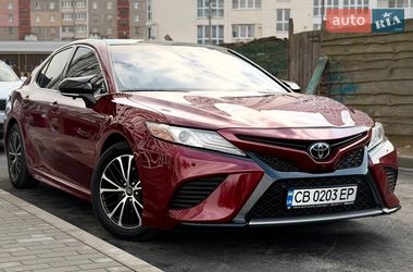 Седан Toyota Camry 2017 в Києві