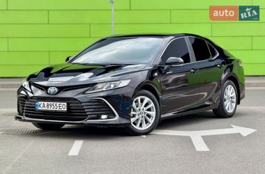 Седан Toyota Camry 2021 в Києві