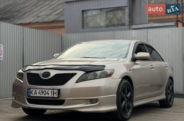 Седан Toyota Camry 2007 в Киеве