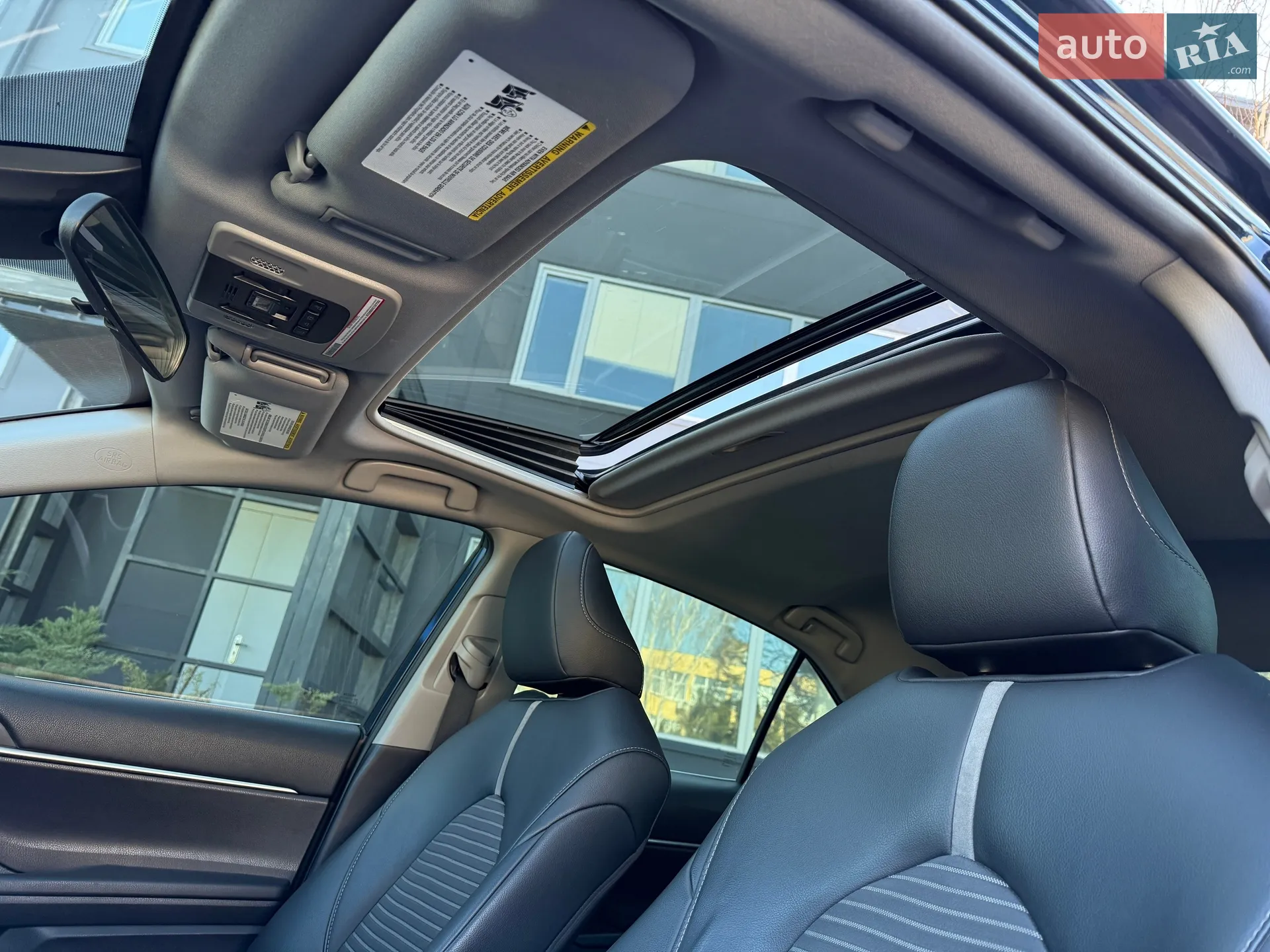 2019 Toyota Camry - мініатюра 21