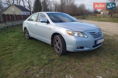 Седан Toyota Camry 2007 в Львові