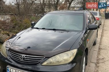 Седан Toyota Camry 2005 в Киеве