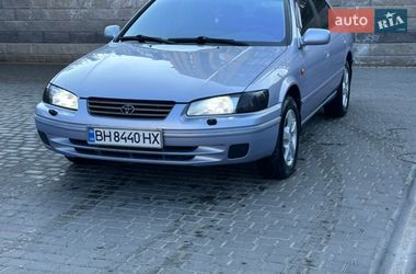 Седан Toyota Camry 1998 в Одессе