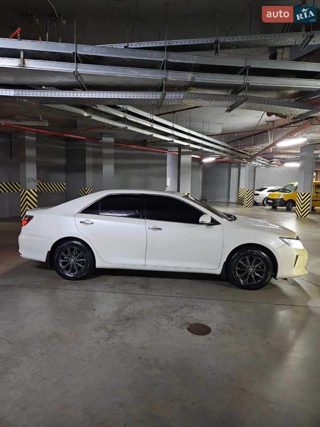 2016 Toyota Camry - мініатюра 15