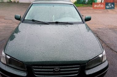 Седан Toyota Camry 1999 в Черкассах