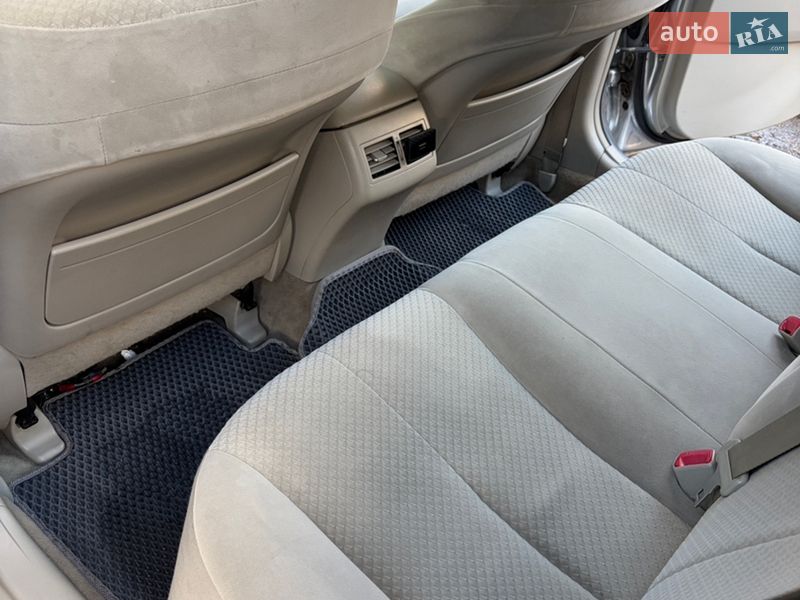 Седан Toyota Camry 2006 в Киеве