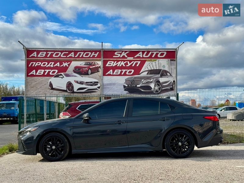 Седан Toyota Camry 2024 в Киеве