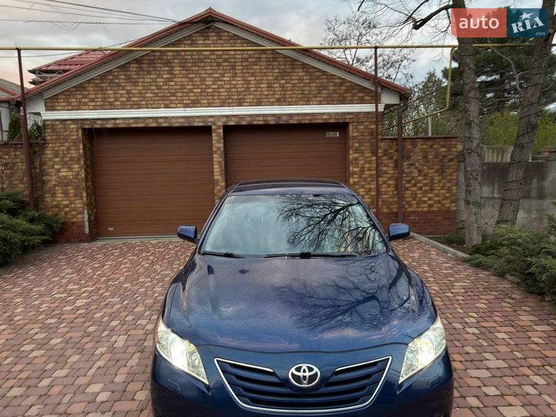 Седан Toyota Camry 2008 в Одессе