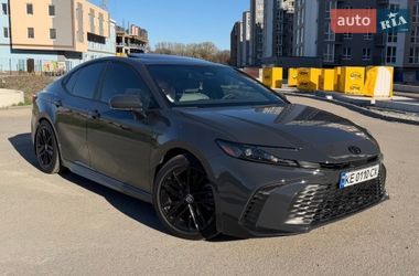 Седан Toyota Camry 2025 в Дніпрі
